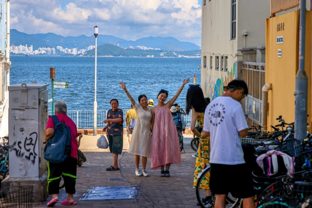 Tourists visit Cheung Chau on the second day of the the golden week holiday on October 2. Photo: Dickson Lee