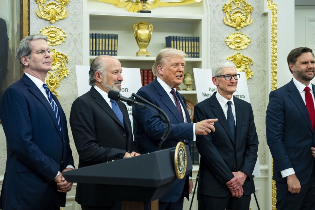 US Treasury Secretary Scott Bessent, US Commerce Secretary Howard Lutnick, US President Donald Trump, Apple CEO Tim Cook and US Vice-President J.D. Vance take a group photo after announcing an additional US$100 billion Apple investment in the US in the Oval Office of the White House in Washington on August 6. Photo: EPA