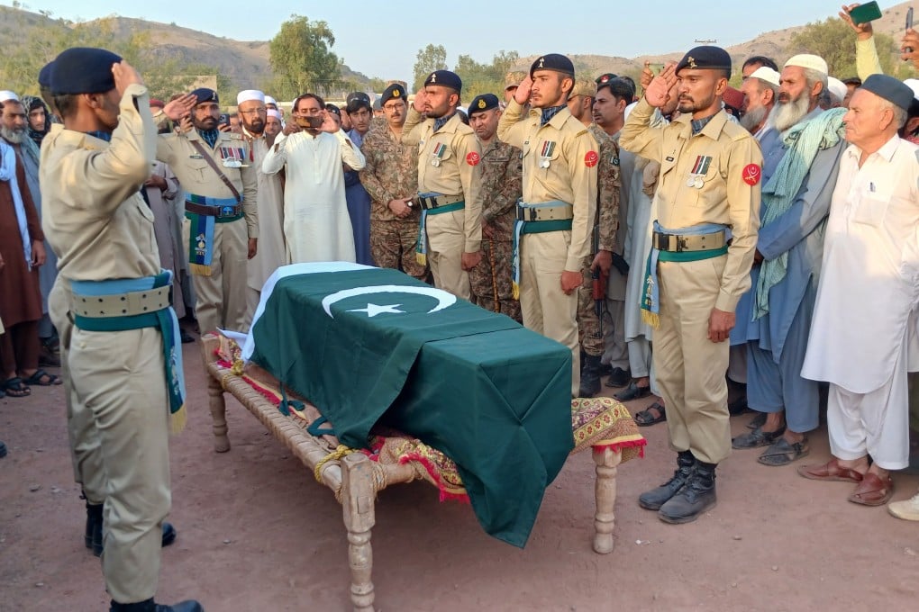 Despite the outbreak of fierce fighting between Pakistani forces and the Taliban in recent days, analysts suggest the conflict is manageable in the short term, even as its underlying causes remain unresolved. Photo: EPA