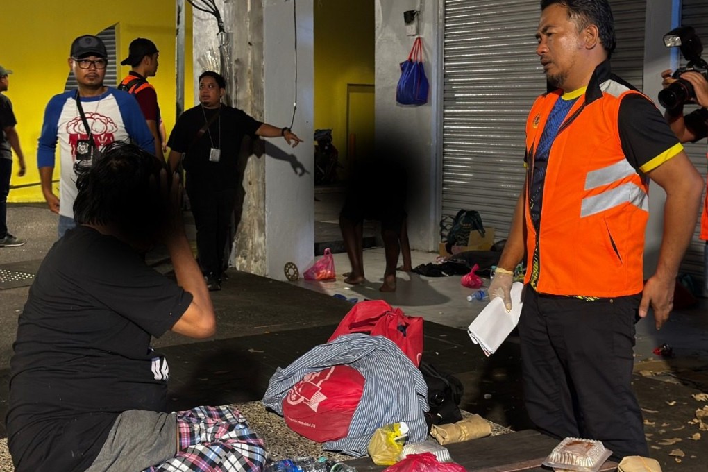 Malaysian authorities round up the homeless in Kuala Lumpur on Thursday. Photo: Facebook/Department of Federal Territories