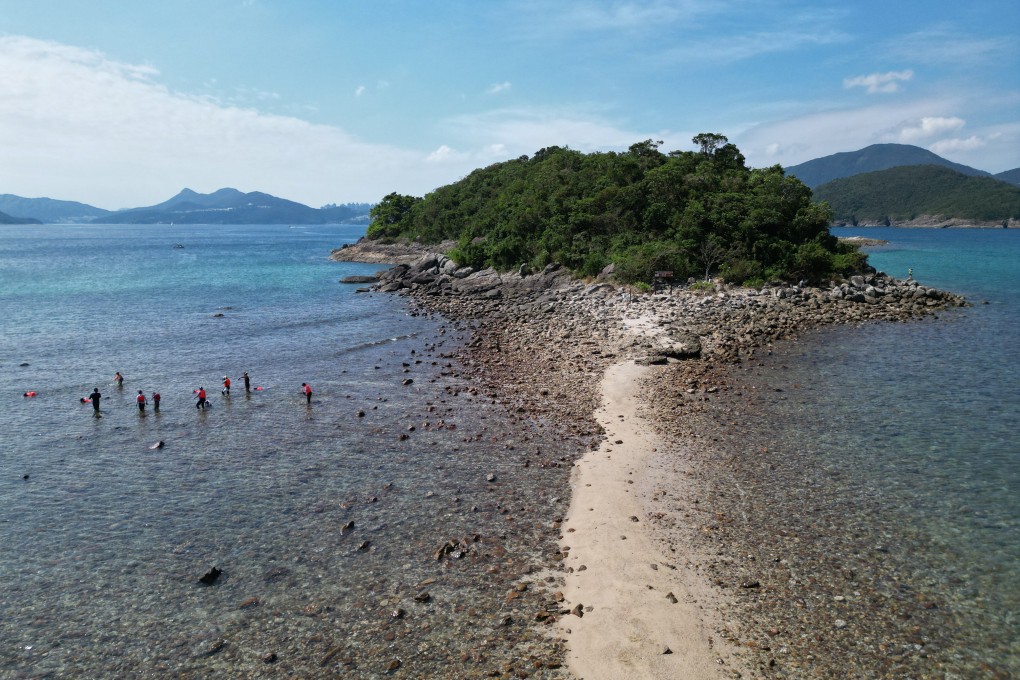Tourists go snorkelling at Sharp Island on October 4, during the National Day holiday. Photo: Dickson Lee