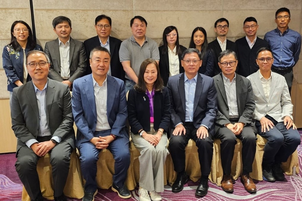 The Newspaper Society of Hong Kong elected 15 council members, including Tammy Tam (centre seated), the editor-in-chief of the Post, as its chairwoman. Photo: Handout