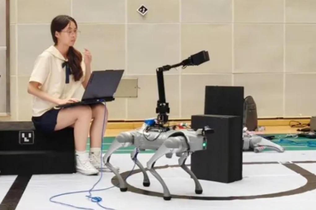 A student studies data to figure out how to train and operate Unitree’s latest quadruped robot, the Go2. Photo: qq.com