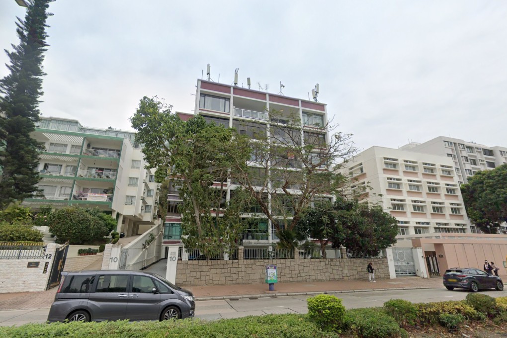 Hong Kong police are searching for a 17-year-old girl who allegedly threw knives at her 18-year-old ex-girlfriend during a fight. Photo: Google Maps