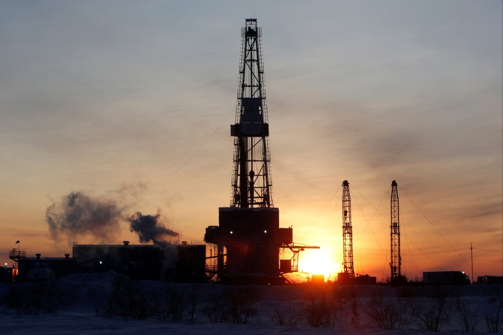 A drilling rig is seen at the Lukoil company owned Imilorskoye oil field outside the West Siberian city of Kogalym, Russia, in January 2016. Photo: Reuters