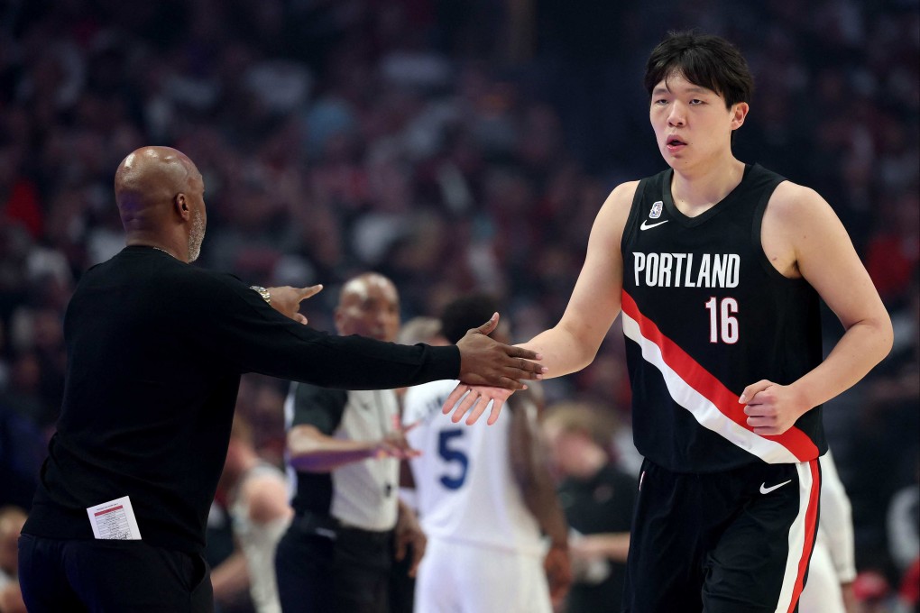 Yang Hansen leaves the court during the first half in his NBA debut against the Minnesota Timberwolves. Photo: Getty Images