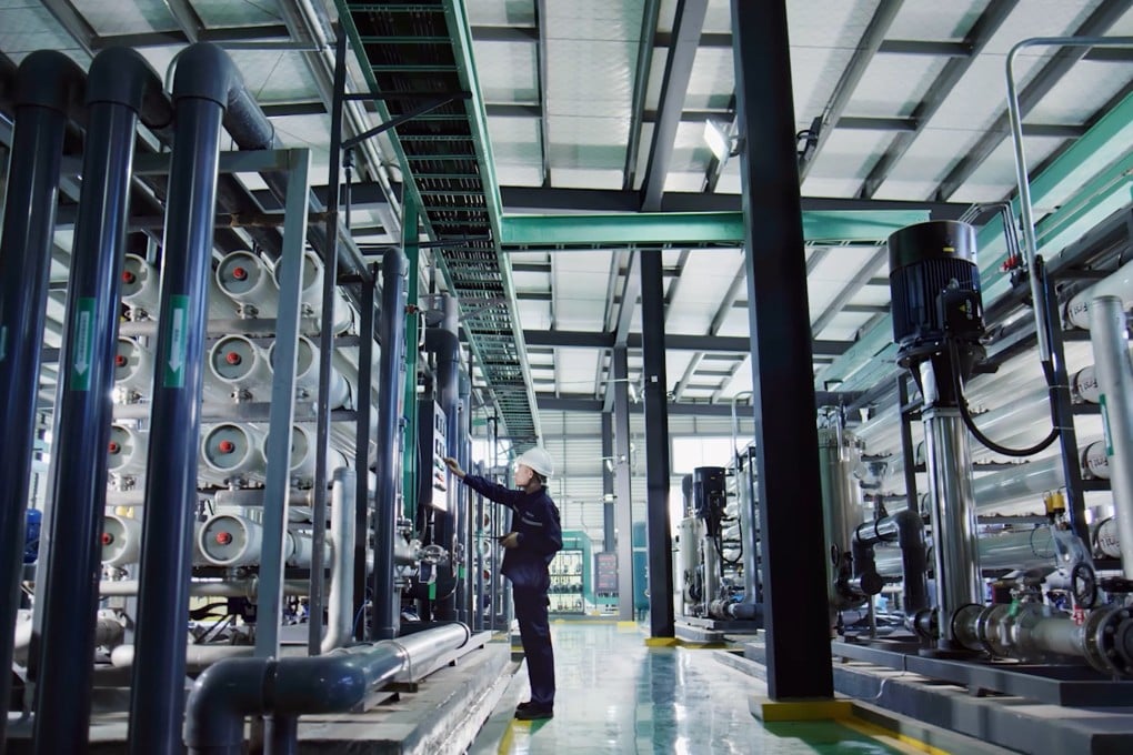 A worker is seen at a workshop of a new energy cell material company in the Qinzhou port area in China’s Guangxi Zhuang autonomous region, on November 29, 2023. Photo: Xinhua
