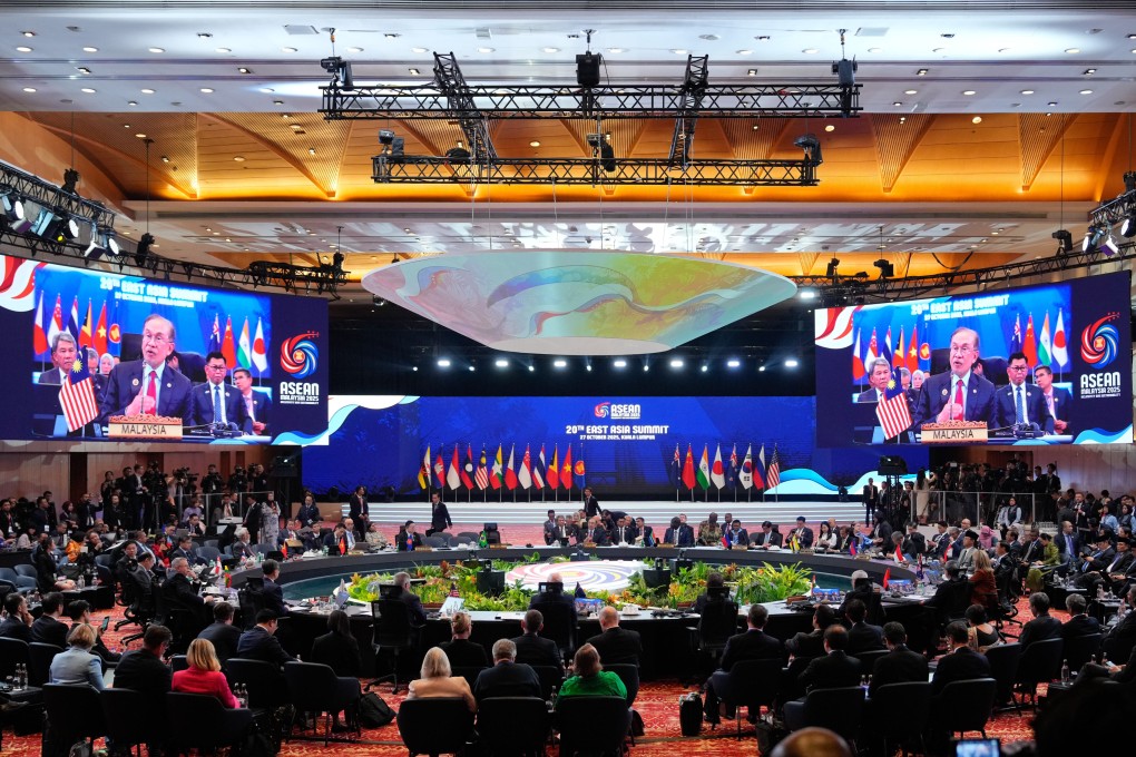 Participants attend the 20th East Asia Summit in Kuala Lumpur on Monday. Photo: AP