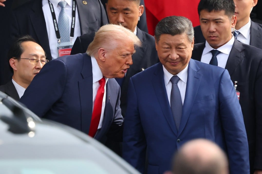 US President Donald Trump speaks to Chinese President Xi Jinping following their meeting at the Naraemaru reception hall inside an air force base in Busan, South Korea, on October 30. Photo: EPA/Yonhap South Korea