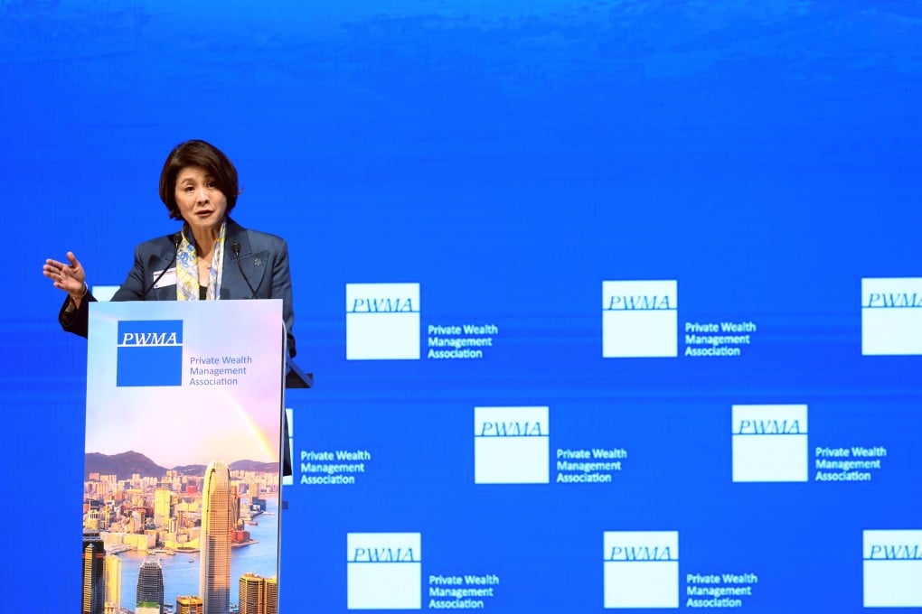 Hong Kong Jadi Pilihan Utama Klien Kaya untuk Kelola Aset Tahun Ini