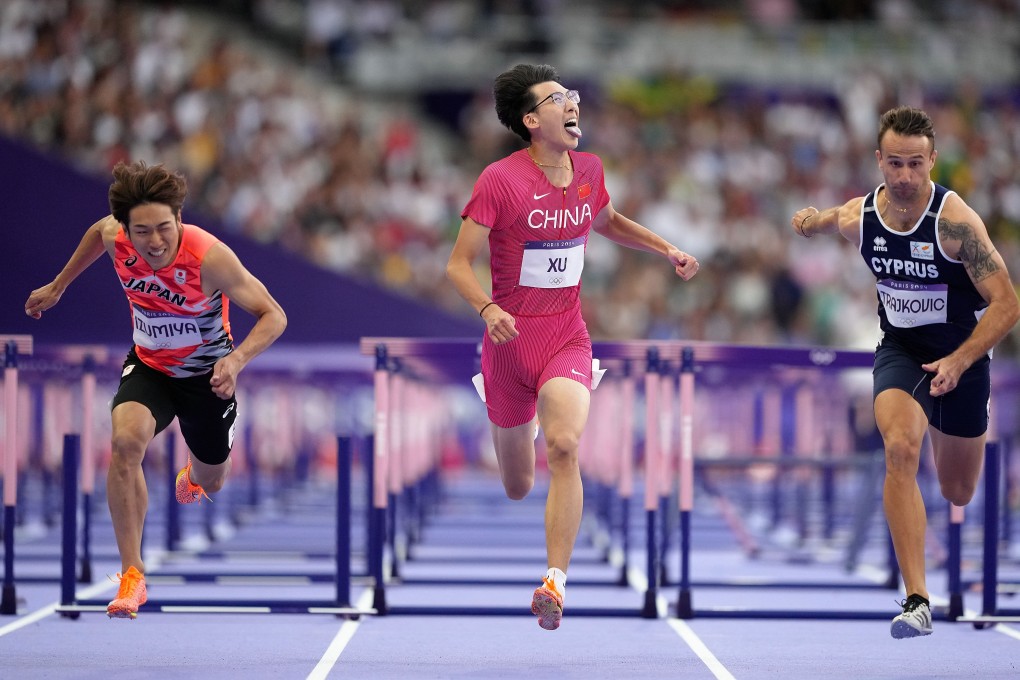 China’s Xu Zhuoyi (centre) earned a lot of attention at the Paris Olympic Games for his “nerdy” look. Photo:Xinhua