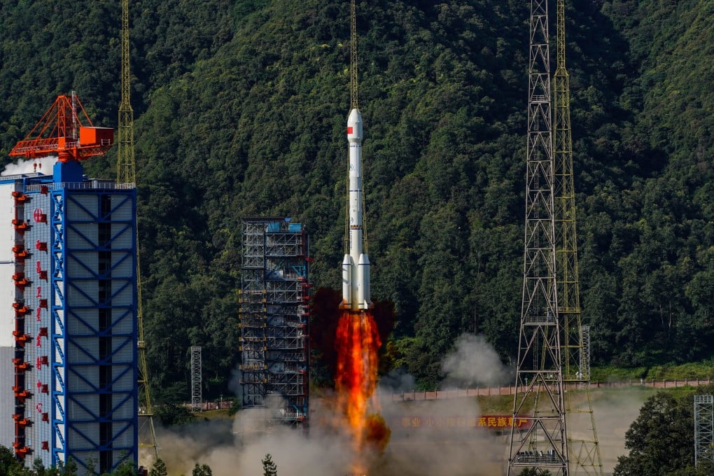 A Long March-3B rocket carrying a cluster of BeiDou satellites blasts off from a launch site in southwest China last year. Photo: Xinhua