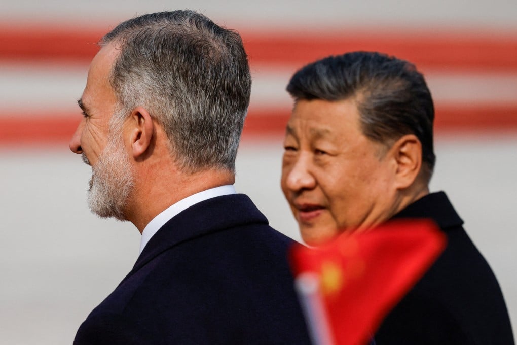 Spain’s King Felipe and Chinese President Xi Jinping attend a welcome ceremony at the Great Hall of the People in Beijing on Wednesday. Photo: Reuters
