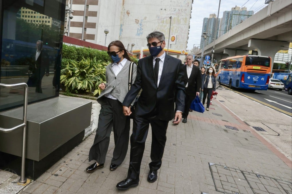 Leung Yun-sing, 57, right, arriving at Kwun Tong Court. Photo: Jonathan Wong