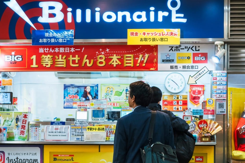 An elderly man in Japan who won US$3.8 million in the lottery hid his windfall from his family and lived a life of secret luxury. Photo: Shutterstock