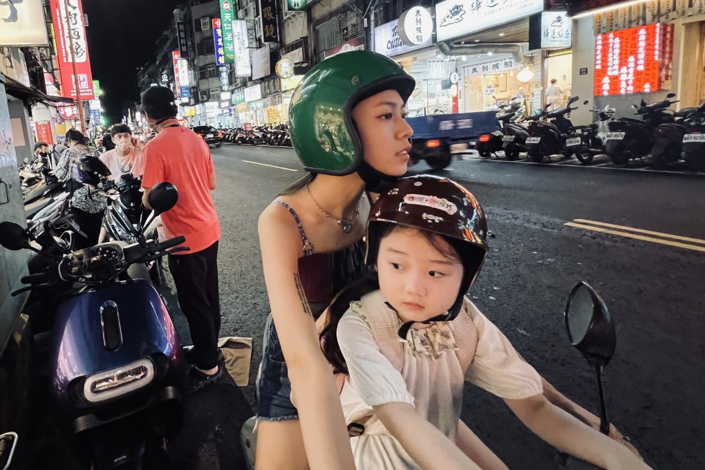 Nina Ye (right) and Ma Shih-yuan in a still from Left-Handed Girl, a heartfelt Taiwanese drama from director Tsou Shih-ching.