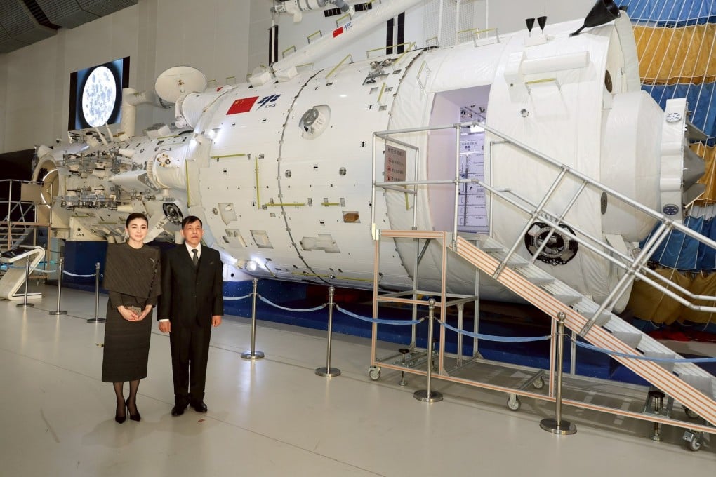 Raja Thailand Jadi Kepala Negara Pertama Sambut Astronot China di Orbit