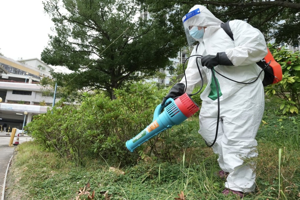 Authorities conduct anti-mosquito operations in Tsing Yi. Photo: Karma Lo