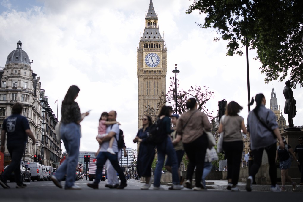 More than 160,000 Hong Kong residents have moved to the UK under the BN (O) pathway since it was introduced in 2021. Photo: EPA-EFE