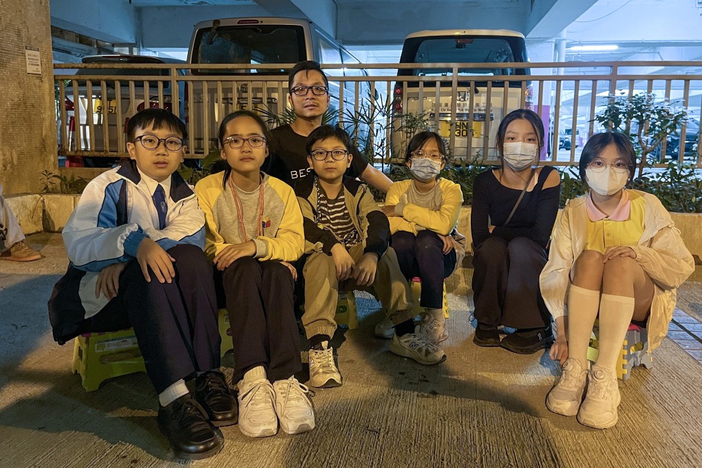 A group of children volunteered to help residents affected by the fire. Photo: Kelly Fung