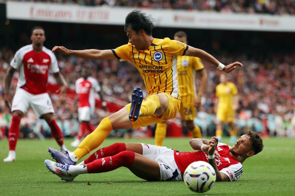 Chinese fans have called for Brighton to sack their winger Kaoru Mitoma (left), seen here in English Premier League action against Arsenal last season. Photo: EPA-EFE