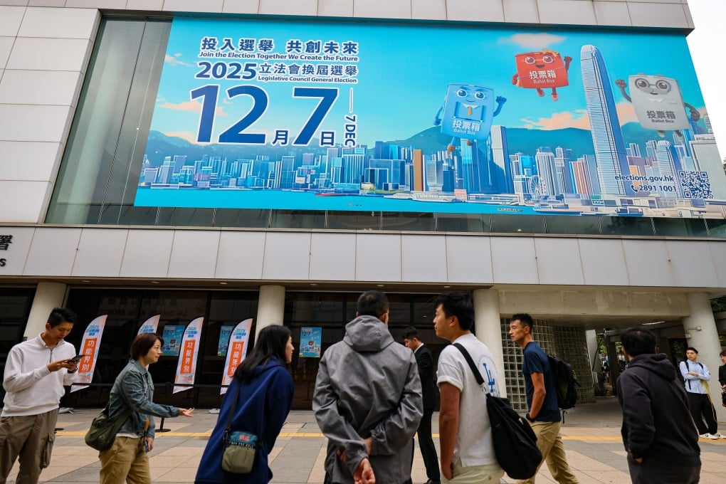 Legco election forums resume at the Lai Chi Kok Government Offices after the Tai Po fire on December 3. Photo: Nora Tam