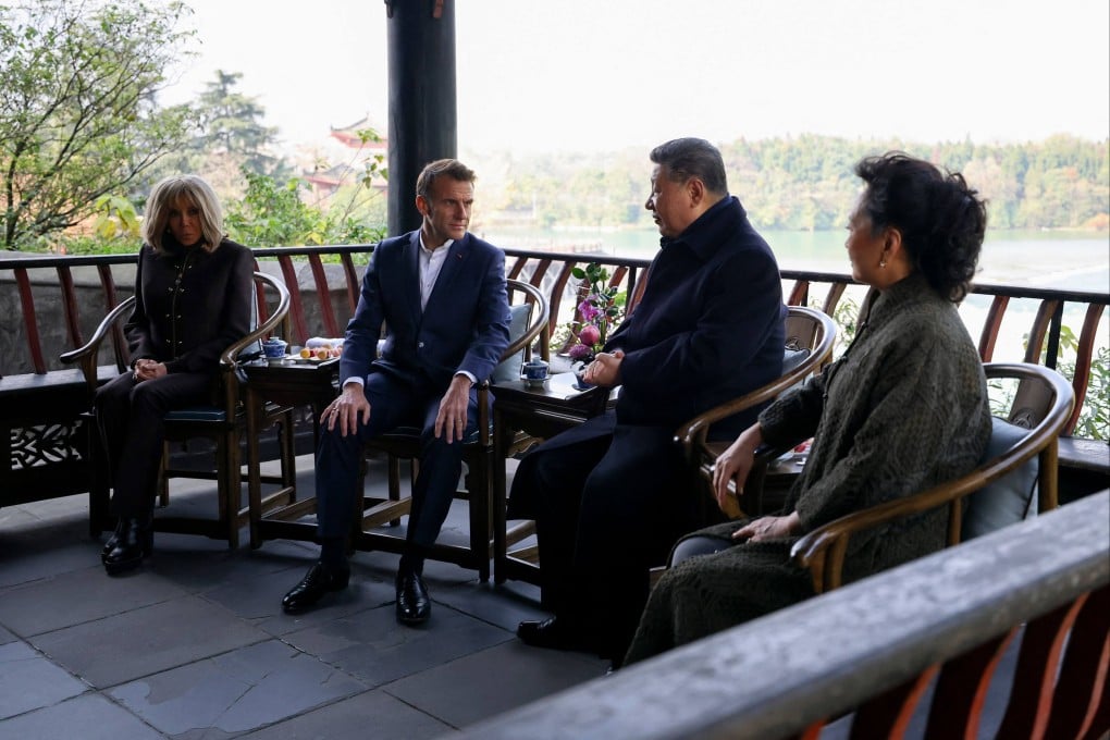 French leader Emmanuel Macron, his wife Brigitte Macron, Chinese President Xi Jinping and his wife Peng Liyuan pictured during their trip to Dujiangyan in Sichuan. Photo: AFP