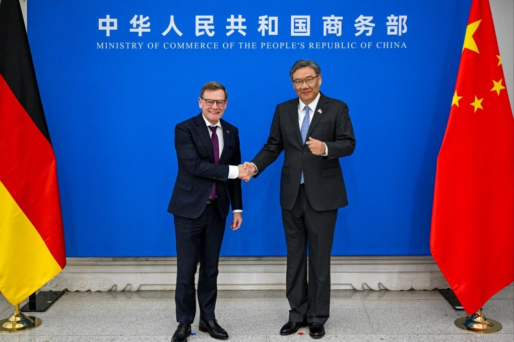 German Foreign Minister Johann Wadephul (left) with Chinese Commerce Minister Wang Wentao before talks on Monday. Photo: dpa