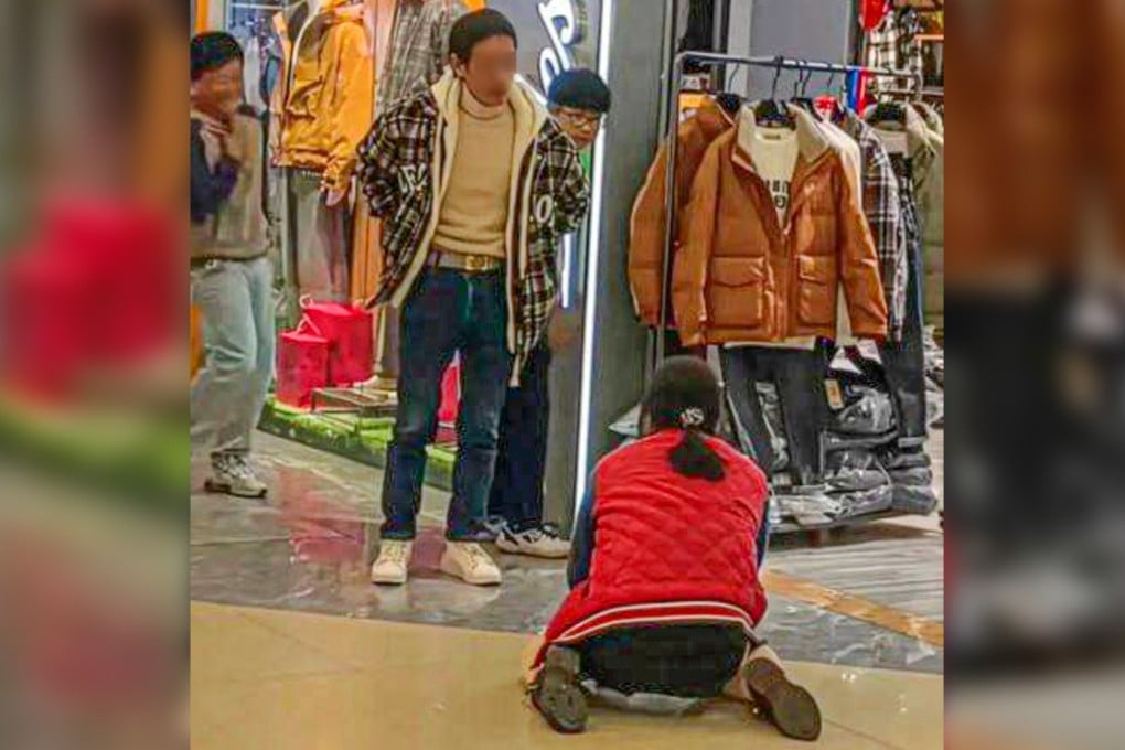 A man from Hubei, China, sparked outrage after he made his wife kneel and beg him to buy her a down jacket priced at just 299 yuan. Photo: Douyin