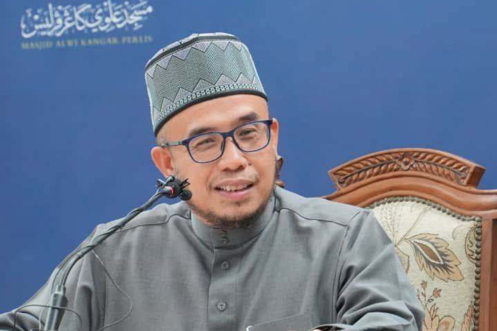 Perlis mufti Mohd Asri Zainul Abidin, the state’s most senior Islamic scholar, claimed a mysterious South Korean Christian “cult movement” has been attempting to spread its teachings among Malaysian Muslims. Photo: Facebook / Dr MAZA Channel