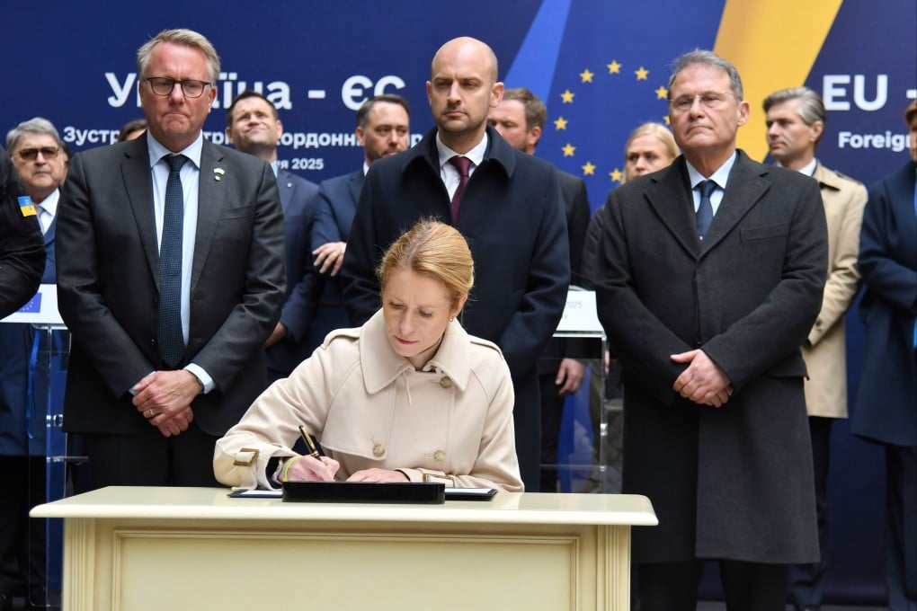 The European Union’s High Representative for Foreign Affairs and Security Policy Kaja Kallas signs an agreement to transfer to Ukraine a tranche of proceeds from frozen Russian assets during a meeting in Lviv, Ukraine, on May 9. Photo: AP