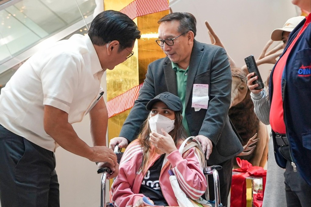 President Ferdinand Marcos Jnr welcomes Rhodora Alcaraz at Ninoy Aquino International Airport. Photo: Handout
