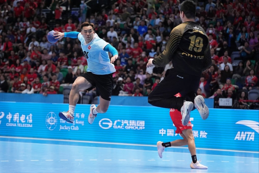 Hong Kong’s Toby Lin shoots during the National Games semi-final against Anhui at Kai Tak Arena last month. Photo: Elson Li