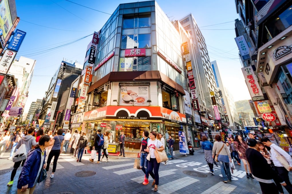 People of different nationalities flock to Myeongdong shopping street in Seoul. Photo: Shutterstock