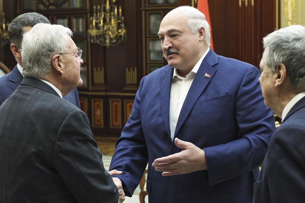 In this photo released by the Belarusian Presidential Press Service, Belarusian President Alexander Lukashenko (second right) greets Keith Kellogg, the US Special Envoy for Ukraine and Russia (left) before their meeting in Minsk, Belarus, on June 21. Photo: Handout via AP