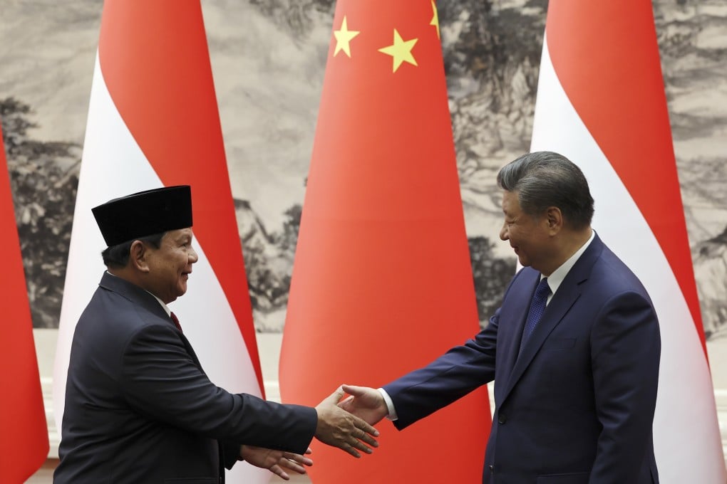 Indonesian President Prabowo Subianto and his Chinese counterpart Xi Jinping shake hands during their meeting at the Great Hall of the People, in Beijing, in November 2024. Prabowo is seen as “close” to Xi in a new survey. Photo: Pool via AP