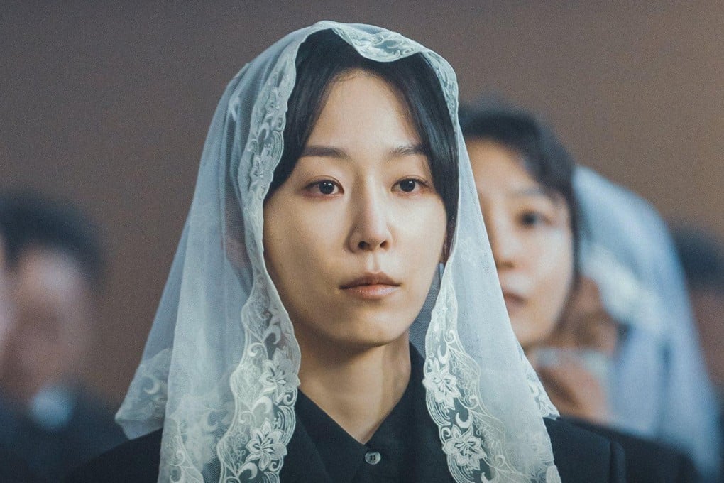 Seo Hyun-jin as Seo Jun-kyung, an obstetrician-gynaecologist, in a still from Love Me, a new Korean drama exploring grief, guilt and healing through family bonds.