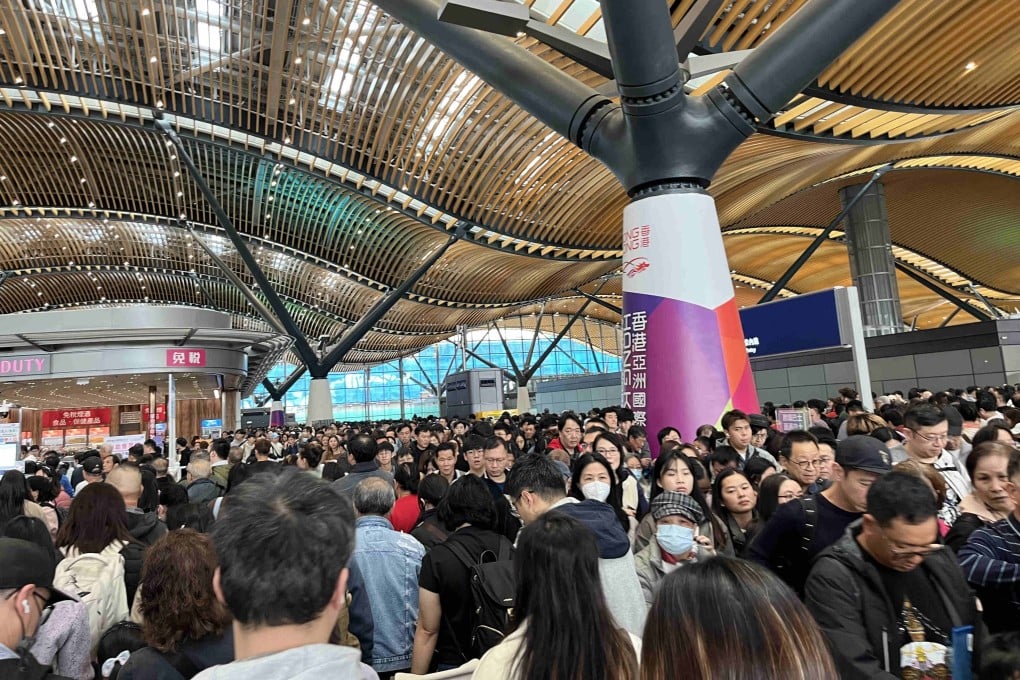 Hong Kong’s border checkpoints pack with outbound travellers on Christmas Day. Photo: Emily Hung