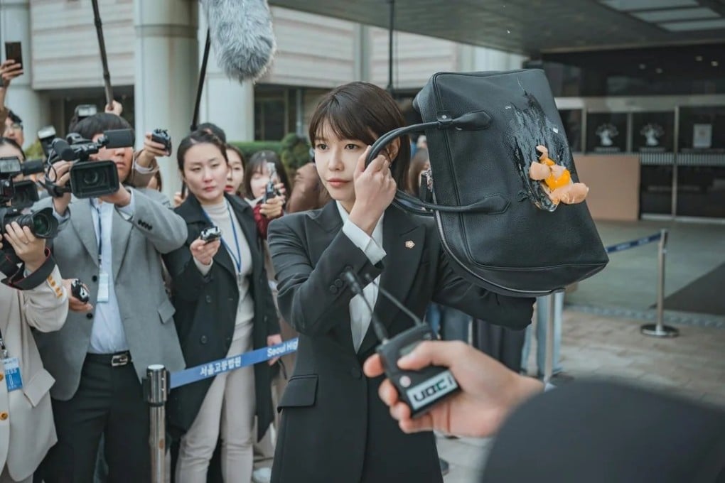 Choi Soo-young as lawyer Maeng Se-na in a still from Idol I, a new K-drama on Netflix.
