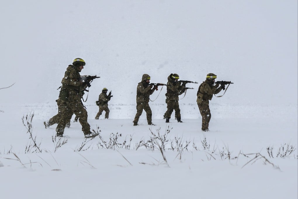 Ukrainian recruits attend military training in the Zaporizhzhia region, Ukraine. Photo: Press service of the 65th Mechanized Brigade via EPA