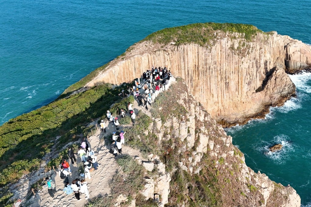 Visitors at the Po Pin Chau Viewing Platform during the holidays on December 27, 2025. Photo: Edmond So