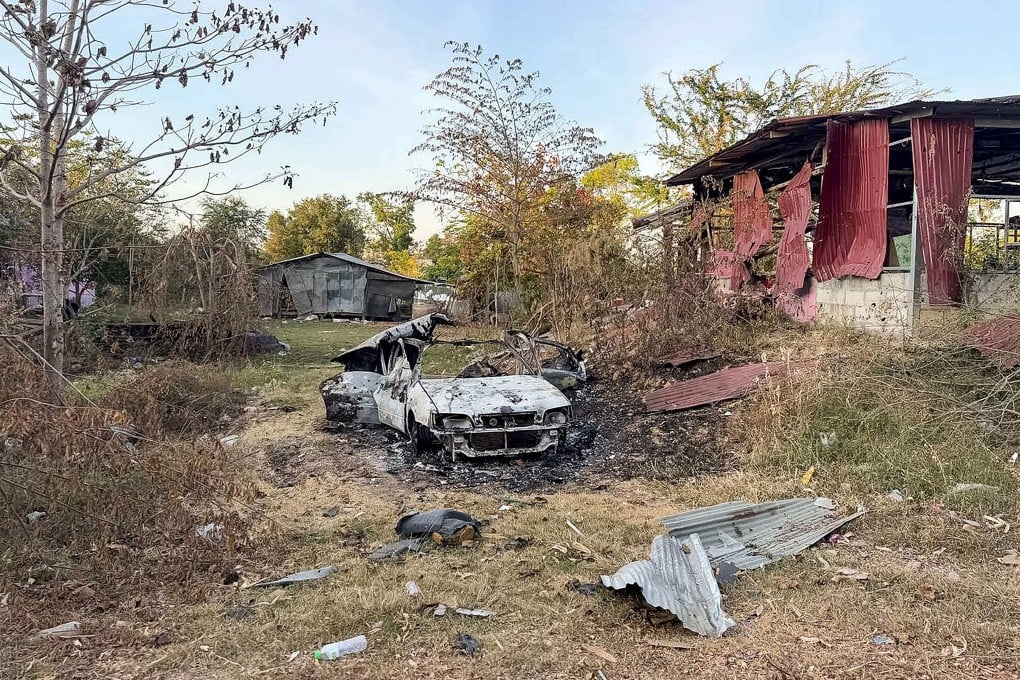 A view of damaged houses following clashes between Cambodian and Thai soldiers, in Chouk Chey village in Banteay Meanchey province on January 2, 2026. Photo: Agence Kampuchea Press/AFP