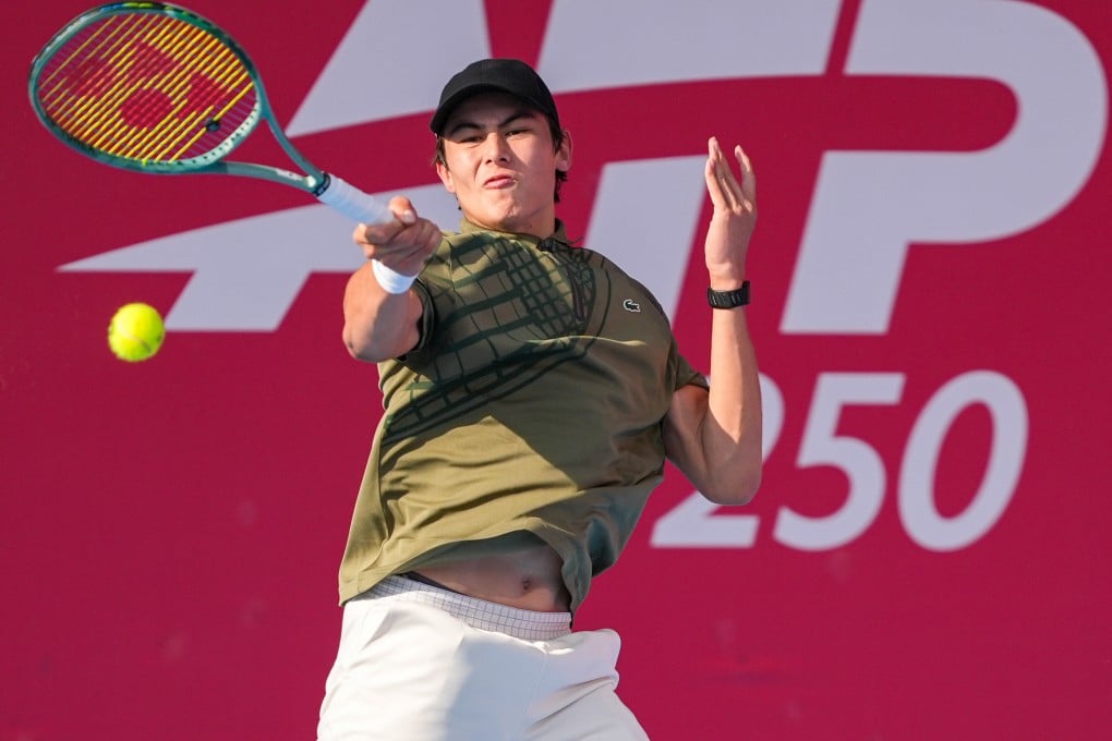 Kai Thompson hits a forehand during his match against Emilio Nava at Victoria Park. Photo: Eugene Lee
