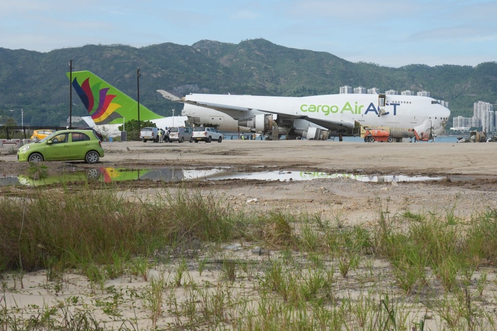 The wrecked cargo plane is temporarily stored at the To Kau Wan site. Photo: Karma Lo