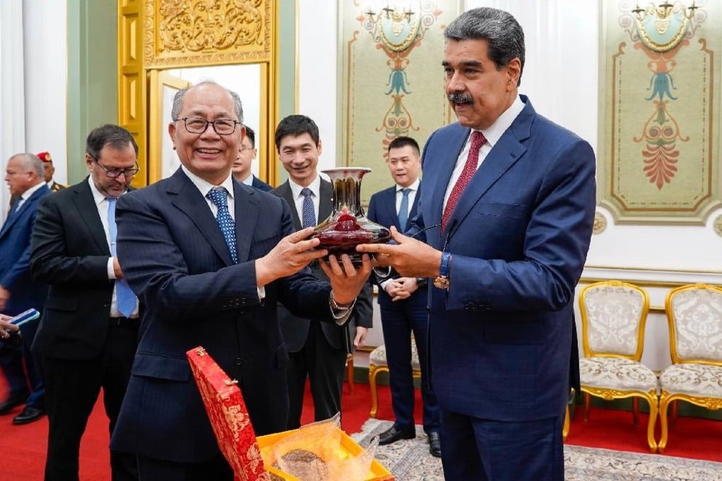 Hours before Caracas was rocked by explosions on Saturday, Venezuelan President Nicolas Maduro (right) held a three-hour meeting with Qiu Xiaoqi, China’s special envoy appointed by President Xi Jinping. Photo: handout
