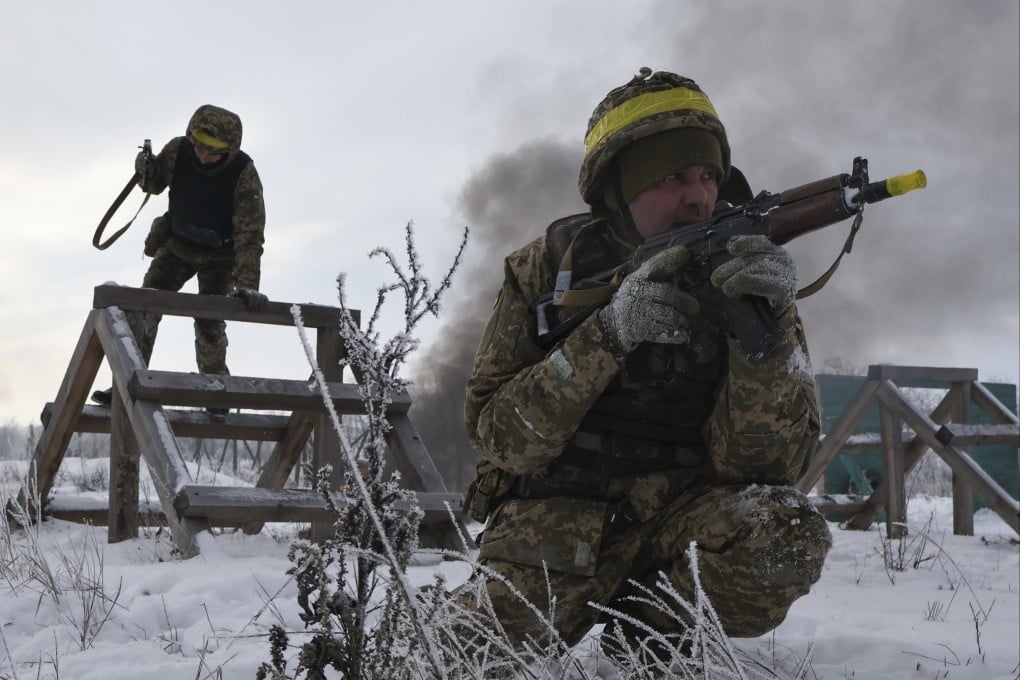 Ukrainian recruits attend training at an undisclosed location in the Zaporizhzhia region of Ukraine on January 1. Photo: EPA/65th Separate Mechanised Brigade press service