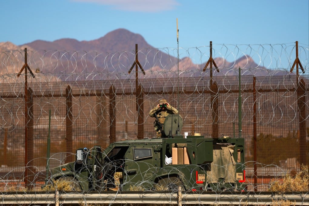 US military personnel observe the border area of the United States and Mexico. Photo: Reuters