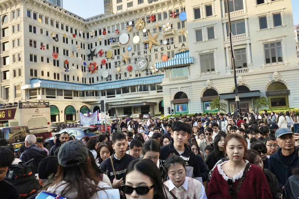 A Hong Kong woman’s Van Cleef & Arpels watch worth HK$838,000 (US$107,000) has gone missing from The Peninsula hotel. Photo: Karma Lo