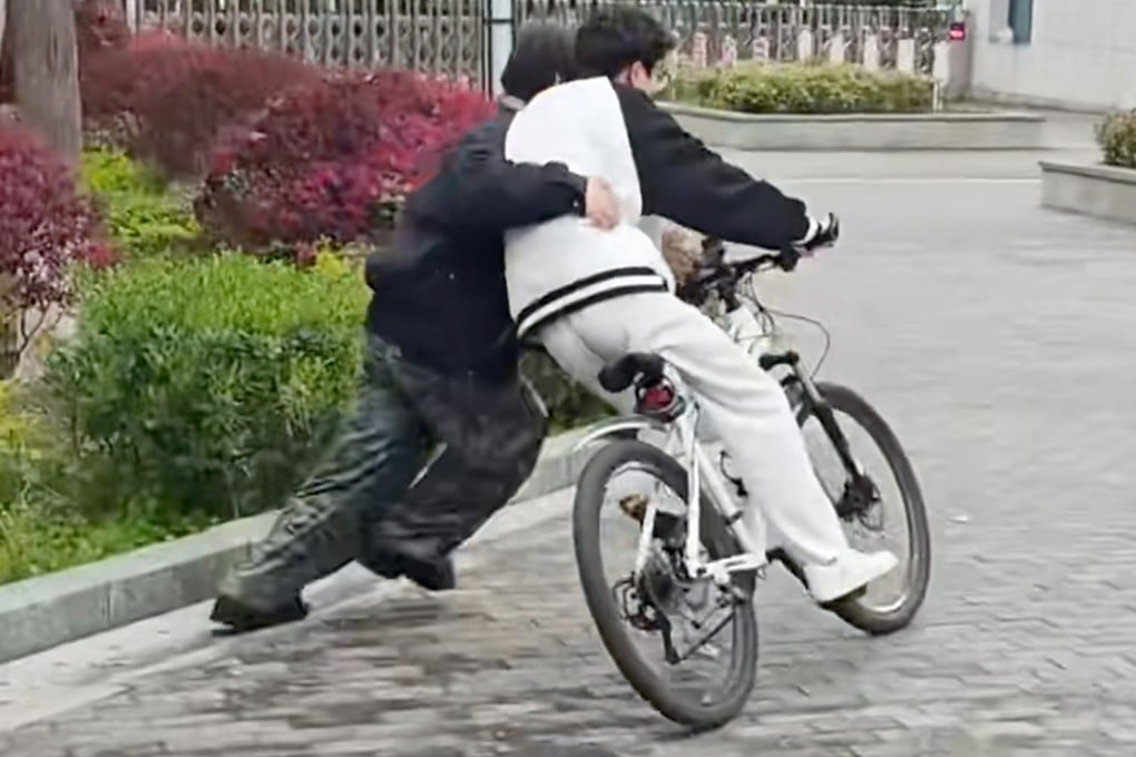 A man who is studying a master’s in sport education in Shanghai earned 270,000 yuan (US$39,000) in two years teaching hundreds of people to ride bicycles. Photo: RedNote