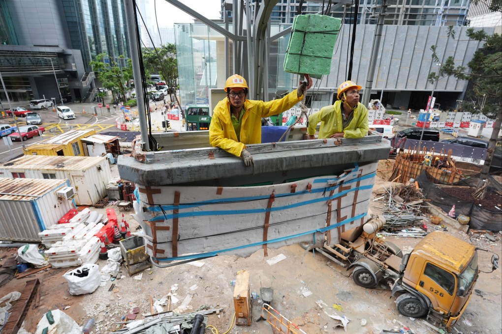 Hong Kong authorities will fast-track updates to safety guidelines for elevated work after the recent deaths of three workers. Photo: Eugene Lee
